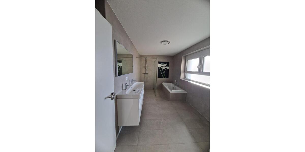 Erdgeschoßwohnung Hambrücken - 3 Zimmer, 118 m&sup2;, 1.370&euro; | Angebot:26048165