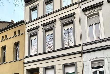 Historischer Charme, moderne Details - Gemütliche 2-Zimmer Wohnung in gepflegtem Altbau 2 zimmer