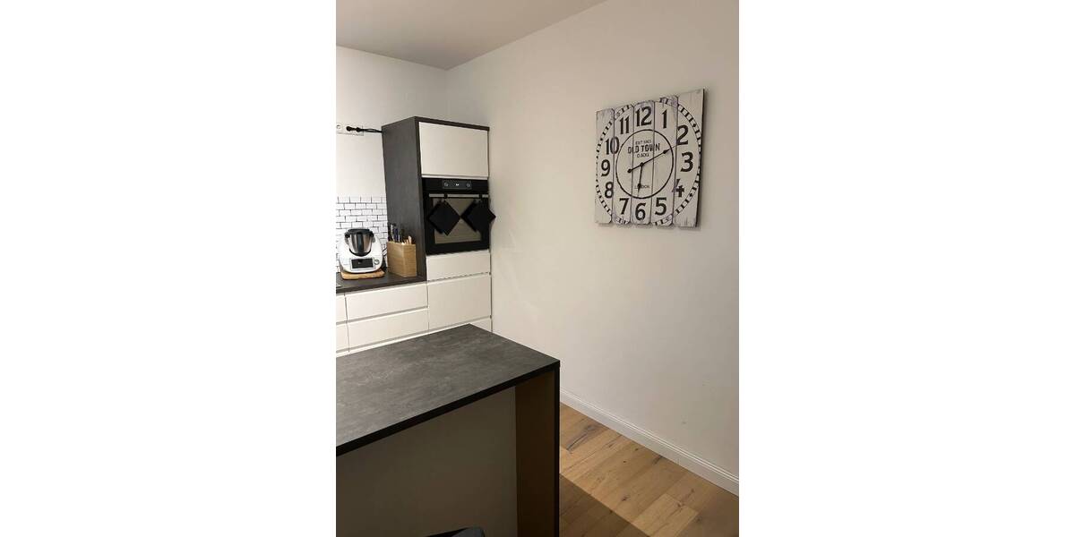 Etagenwohnung Oberhaching Deisenhofen - 3 Zimmer, 130 m&sup2;, 2.300&euro; | Angebot:26607570