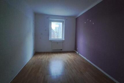 Wohnung Zeitz - 3 Zimmer, 61 m&sup2;, 322&euro; | Angebot:25231125