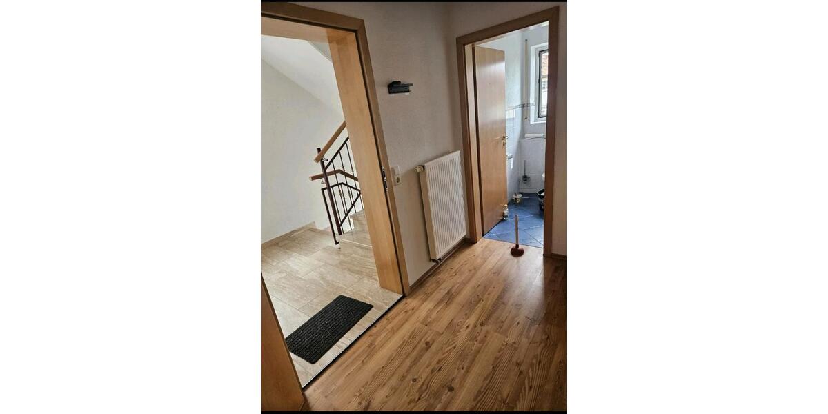 Etagenwohnung Laupheim - 2 Zimmer, 96 m&sup2;, 950&euro; | Angebot:25544583