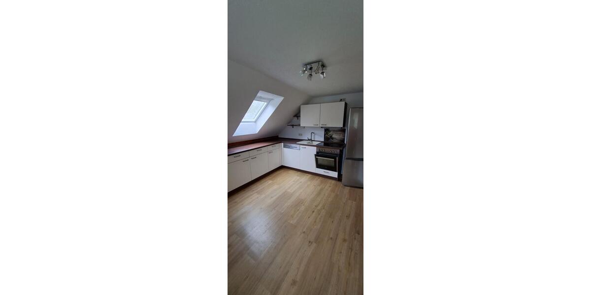 Dachgeschoßwohnung Thum - 3 Zimmer, 68 m&sup2;, 675&euro; | Angebot:26558626