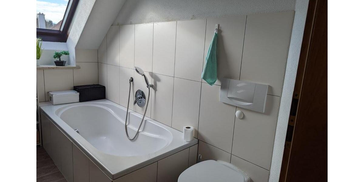 Dachgeschoßwohnung Moorenweis - 2 Zimmer, 56 m&sup2;, 760&euro; | Angebot:24869378