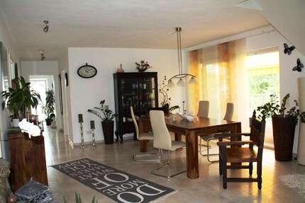 Wohnung zum Mieten in Aglasterhausen 1.300 € 107 m² 3 zimmer