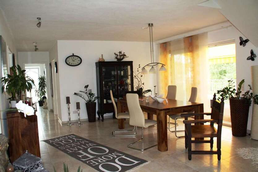 Wohnung zum Mieten in Aglasterhausen 1.300 € 107 m² 3 zimmer
