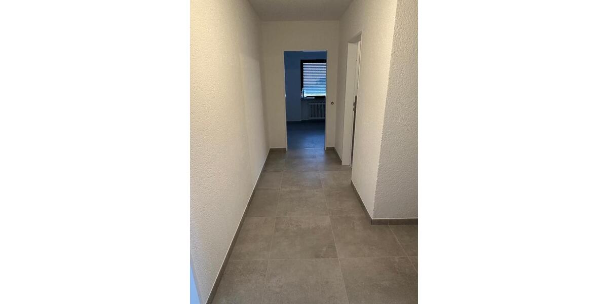 Erdgeschoßwohnung Laufenburg (Baden) - 4 Zimmer, 110 m&sup2;, 1.100&euro; | Angebot:26051289