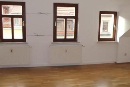 Wohnung Lommatzsch - 3.5 Zimmer, 72 m&sup2;, 400&euro; | Angebot:25101793