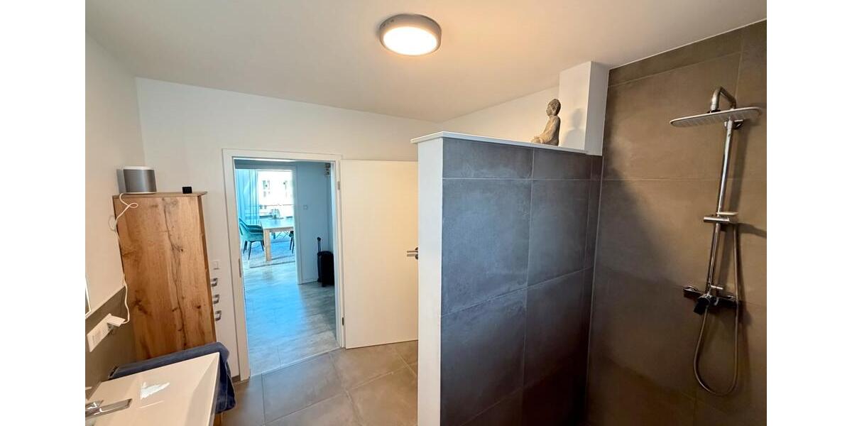 Moderne 1.OG 3-Zimmer-Wohnung mit großzügigen Balkon 3 zimmer