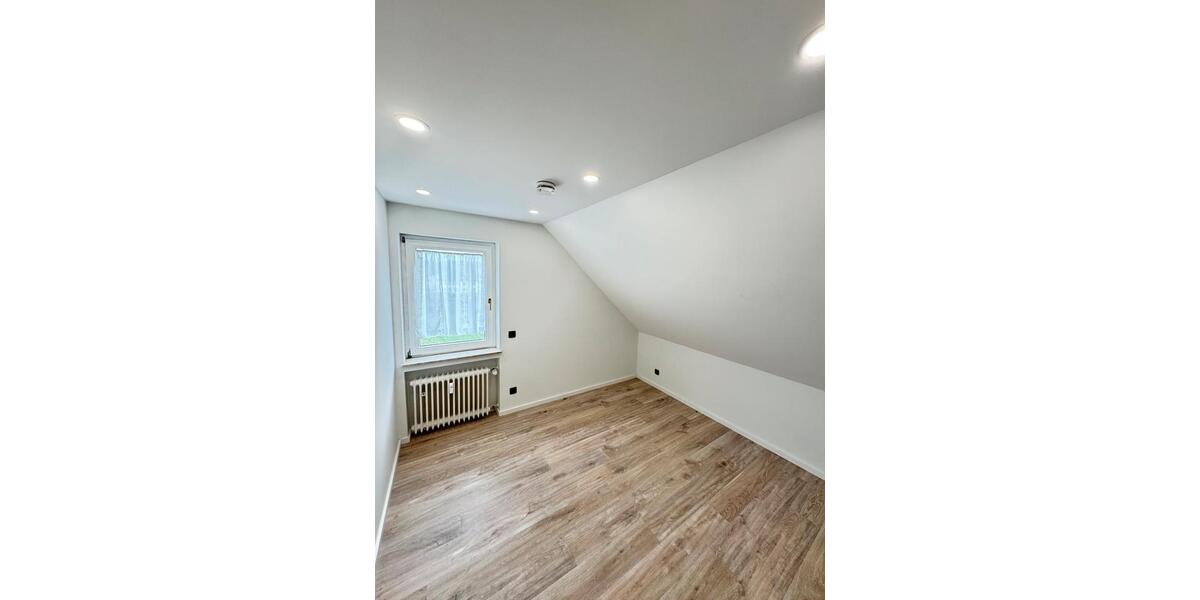 Dachgeschoßwohnung Wittlich - 3 Zimmer, 85 m&sup2;, 950&euro; | Angebot:26125972