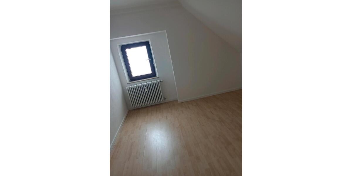 Dachgeschoßwohnung Wemding - 2 Zimmer, 78 m&sup2;, 630&euro; | Angebot:25881482