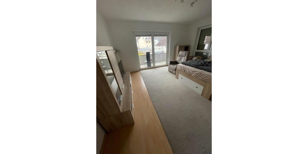 Etagenwohnung Gundremmingen - 3 Zimmer, 90 m&sup2;, 1.000&euro; | Angebot:24730041