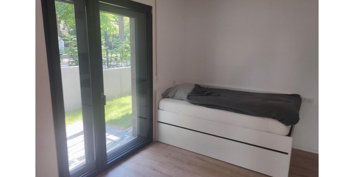 Etagenwohnung Rostock Hansaviertel - 1 Zimmer, 20 m&sup2;, 735&euro; | Angebot:24812600
