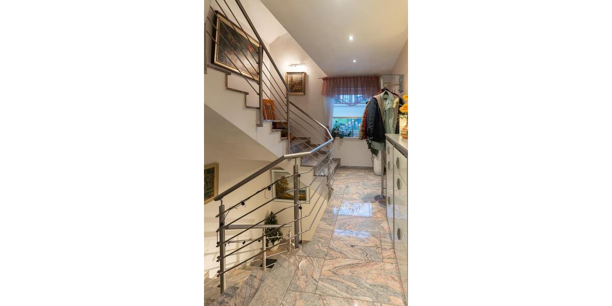 Dachgeschoßwohnung Hilchenbach - 3 Zimmer, 93 m&sup2;, 900&euro; | Angebot:25974797