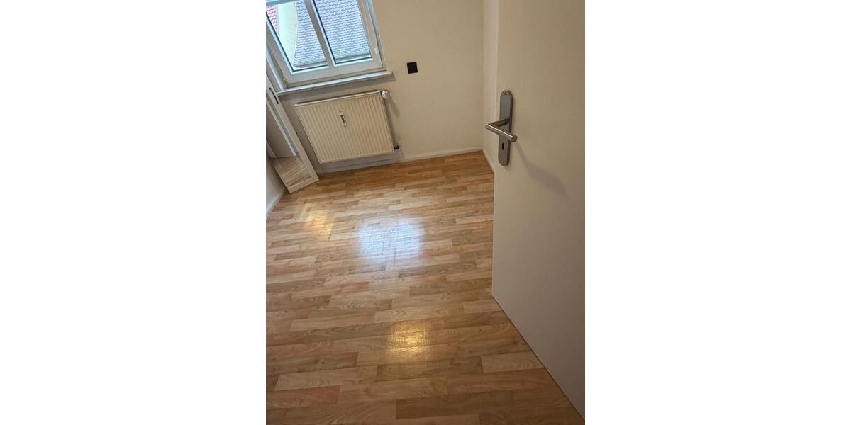 Dachgeschoßwohnung Burgbernheim - 3 Zimmer, 69 m&sup2;, 700&euro; | Angebot:25915901