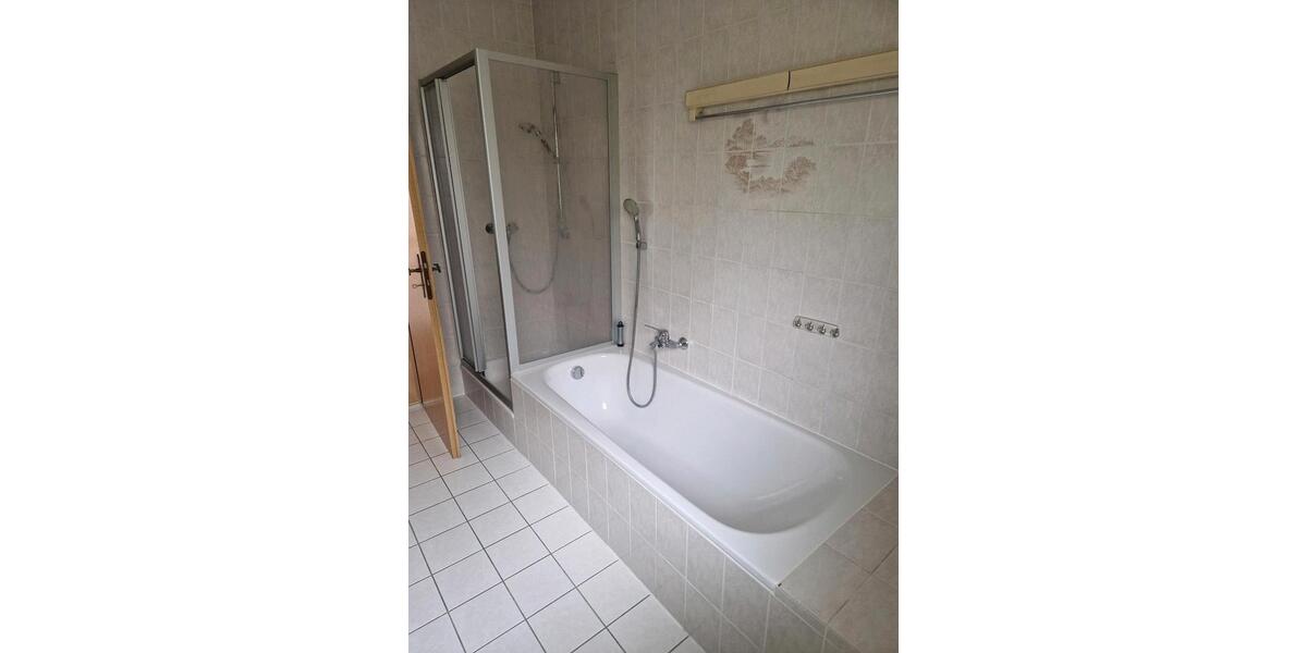 Etagenwohnung Essenbach - 3.5 Zimmer, 88 m&sup2;, 900&euro; | Angebot:26252369