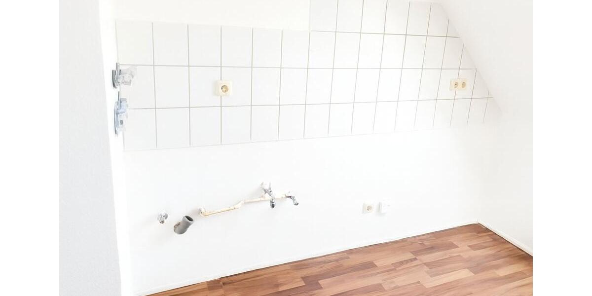 Dachgeschoßwohnung Eisfeld - 1 Zimmer, 34 m&sup2;, 275&euro; | Angebot:26422571