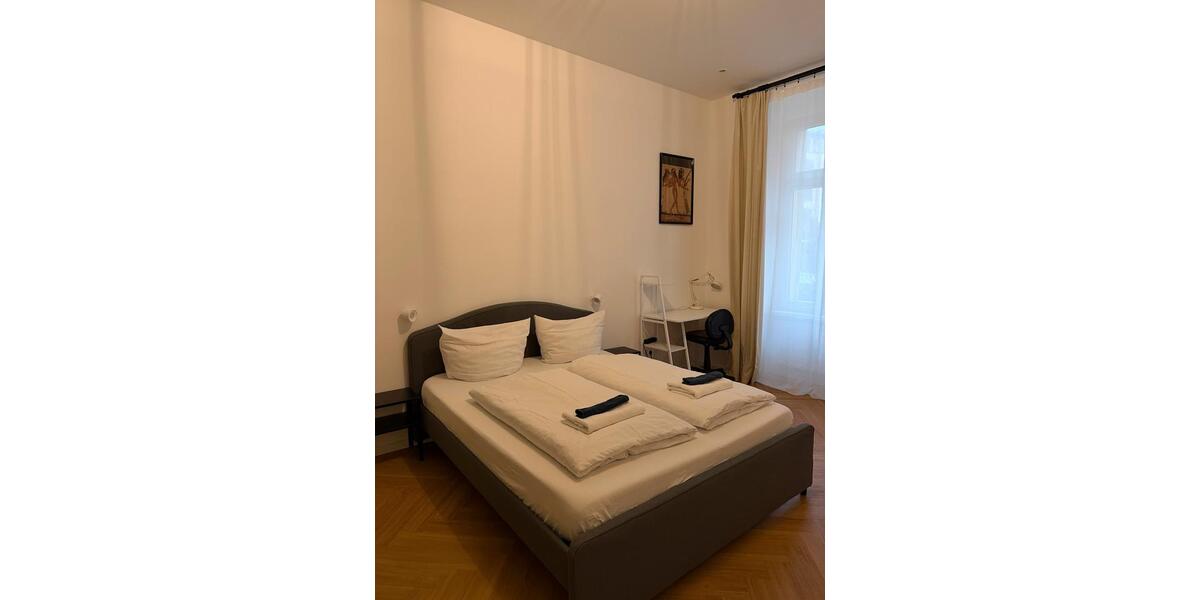 Erdgeschoßwohnung Berlin Mitte - 2 Zimmer, 71 m&sup2;, 2.300&euro; | Angebot:24878384