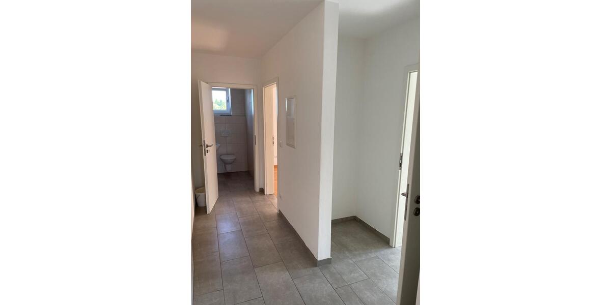 Etagenwohnung Parsberg - 3 Zimmer, 86 m&sup2;, 900&euro; | Angebot:26690736