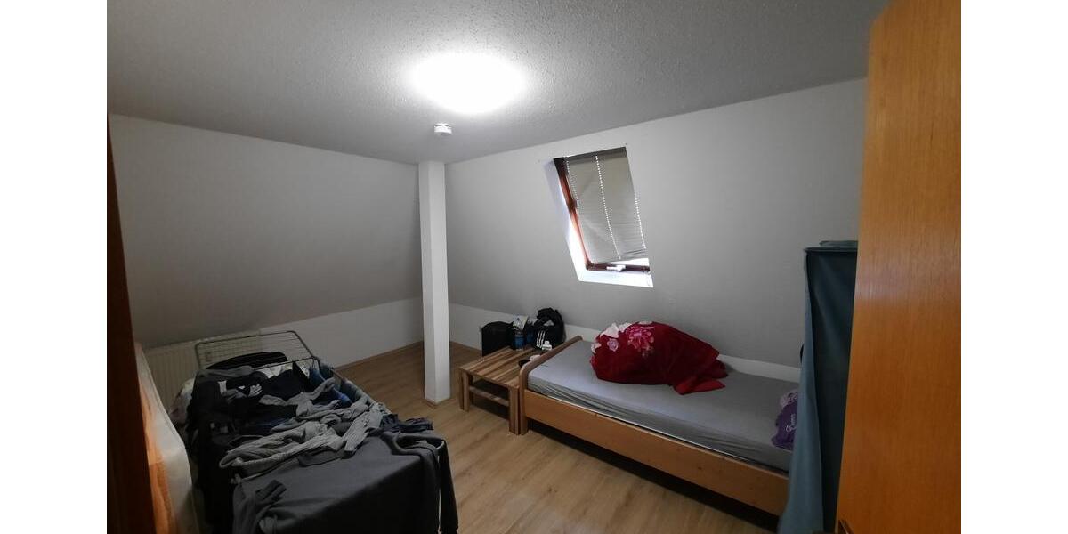 Dachgeschoßwohnung Regensburg Konradsiedlung - 2 Zimmer, 65 m&sup2;, 800&euro; | Angebot:26241920