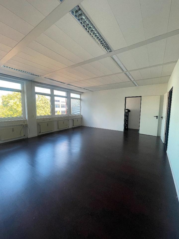 Super angebundenes Einzelbüro mit sehr flexible Konditionen - All-in-Miete