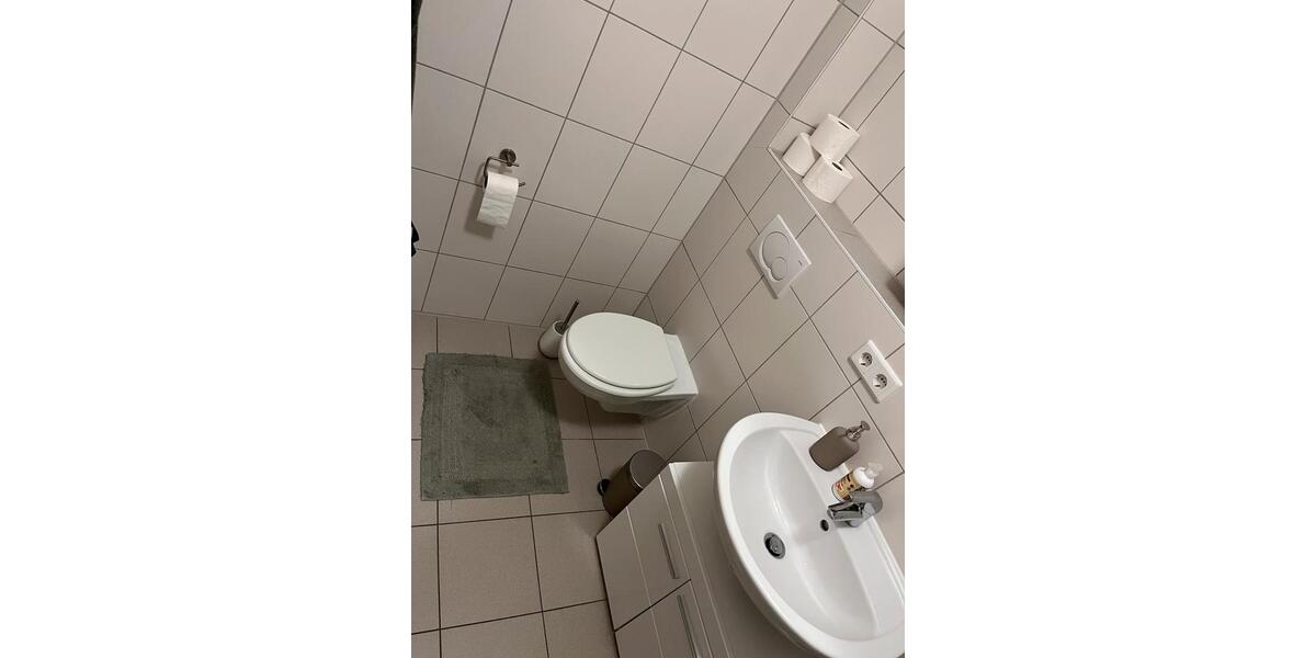 1-Zimmer-Maisonette mit Balkon & Stellplatz – Bornheim-Waldorf 1 zimmer