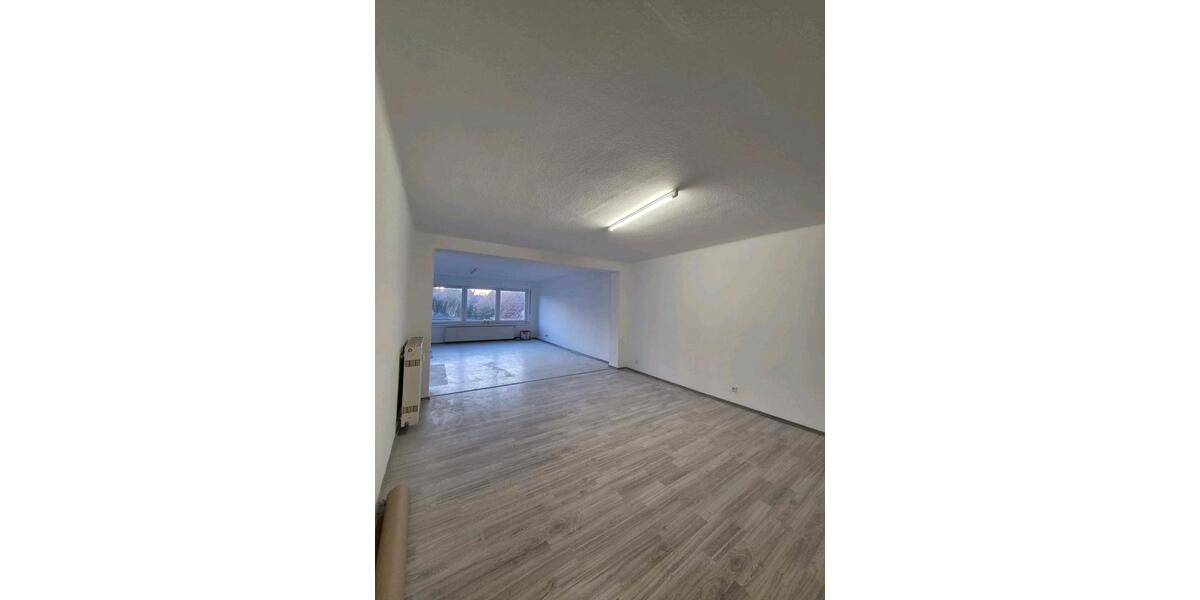 Etagenwohnung Aerzen - 3 Zimmer, 127 m&sup2;, 800&euro; | Angebot:25588645