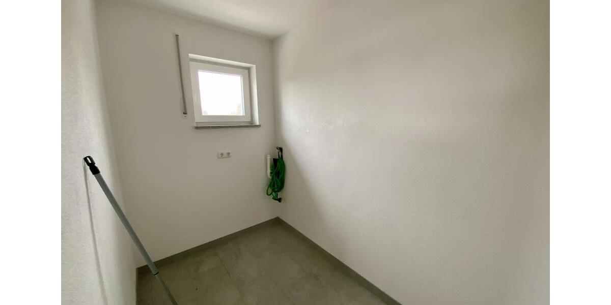 Etagenwohnung Schrobenhausen - 3 Zimmer, 105 m&sup2;, 1.000&euro; | Angebot:26266943