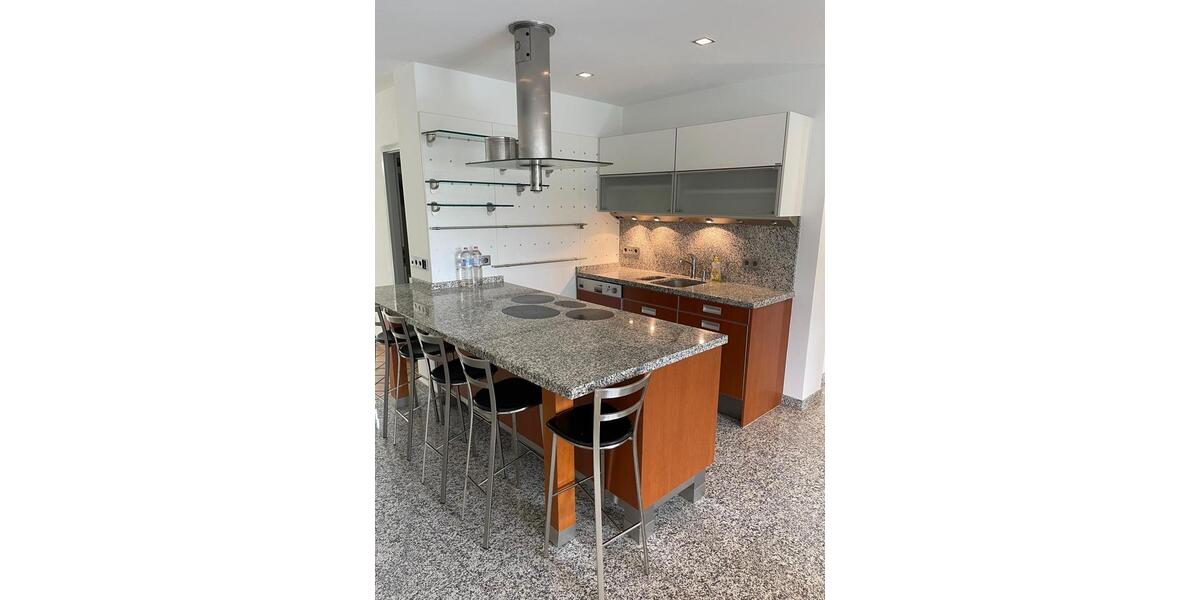 Erdgeschoßwohnung Berlin Neukölln - 5 Zimmer, 137 m&sup2;, 2.700&euro; | Angebot:24351703