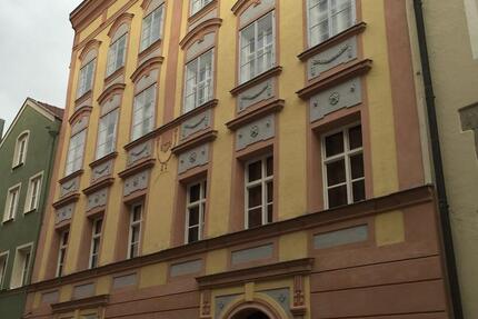 Wohnung Burghausen - 2 Zimmer, 107 m&sup2;, 1.025&euro; | Angebot:25378085