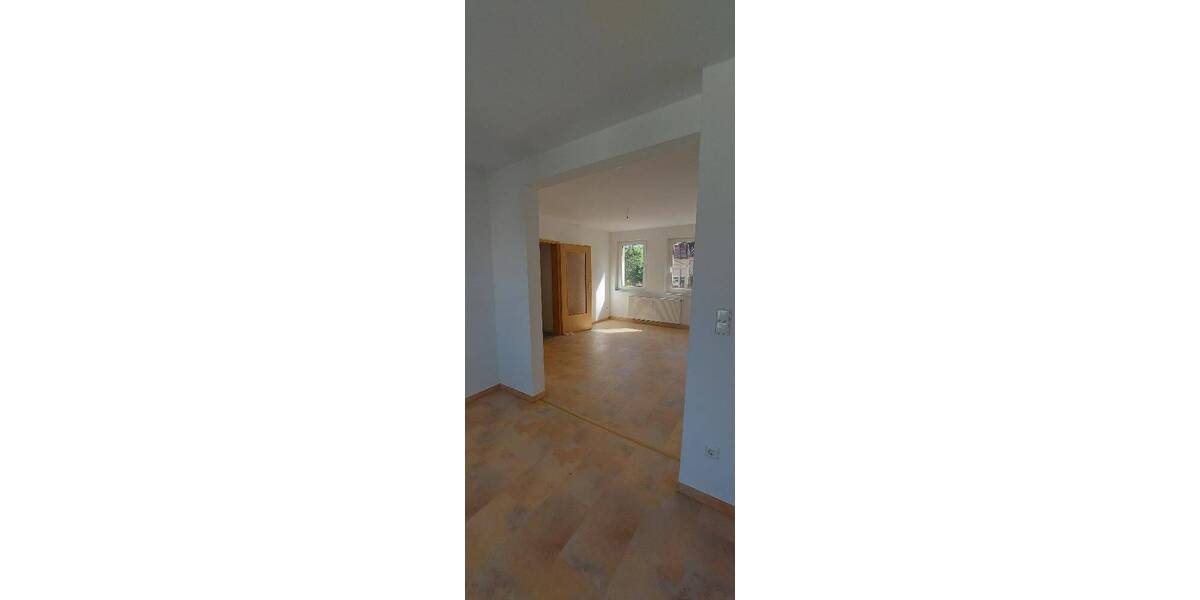 Etagenwohnung Borna - 3 Zimmer, 70 m&sup2;, 595&euro; | Angebot:26841009