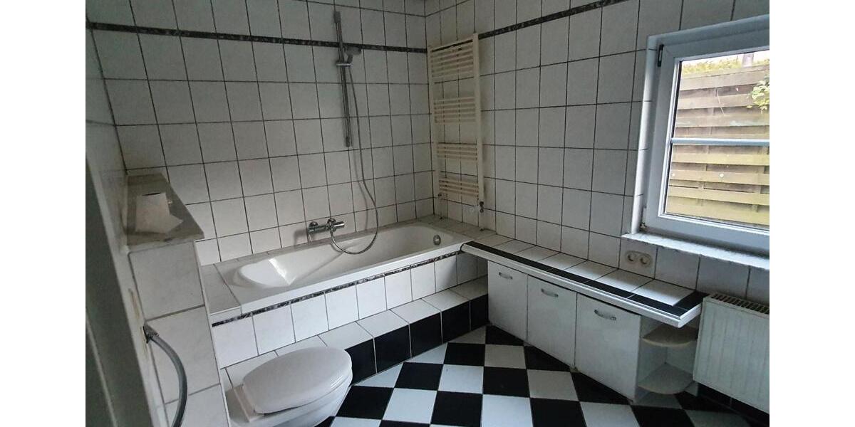 Etagenwohnung Oldenburg Ziegelhof - 3 Zimmer, 120 m&sup2;, 1.190&euro; | Angebot:26699482
