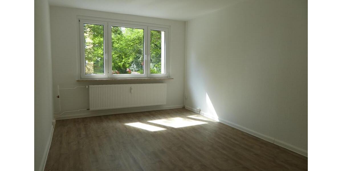 Erdgeschoßwohnung Bernburg (Saale) - 3 Zimmer, 58 m&sup2;, 329&euro; | Angebot:25540619