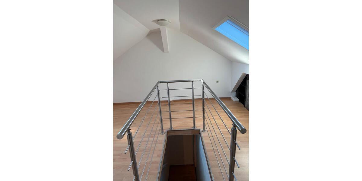 Reihenhaus Reutlingen Orschel-Hagen - 5 Zimmer, 176 m&sup2;, 1.500&euro; | Angebot:24453091