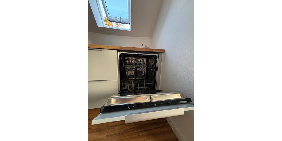 Dachgeschoßwohnung Berlin Treptow-Köpenick - 1 Zimmer, 37 m&sup2;, 950&euro; | Angebot:26236277