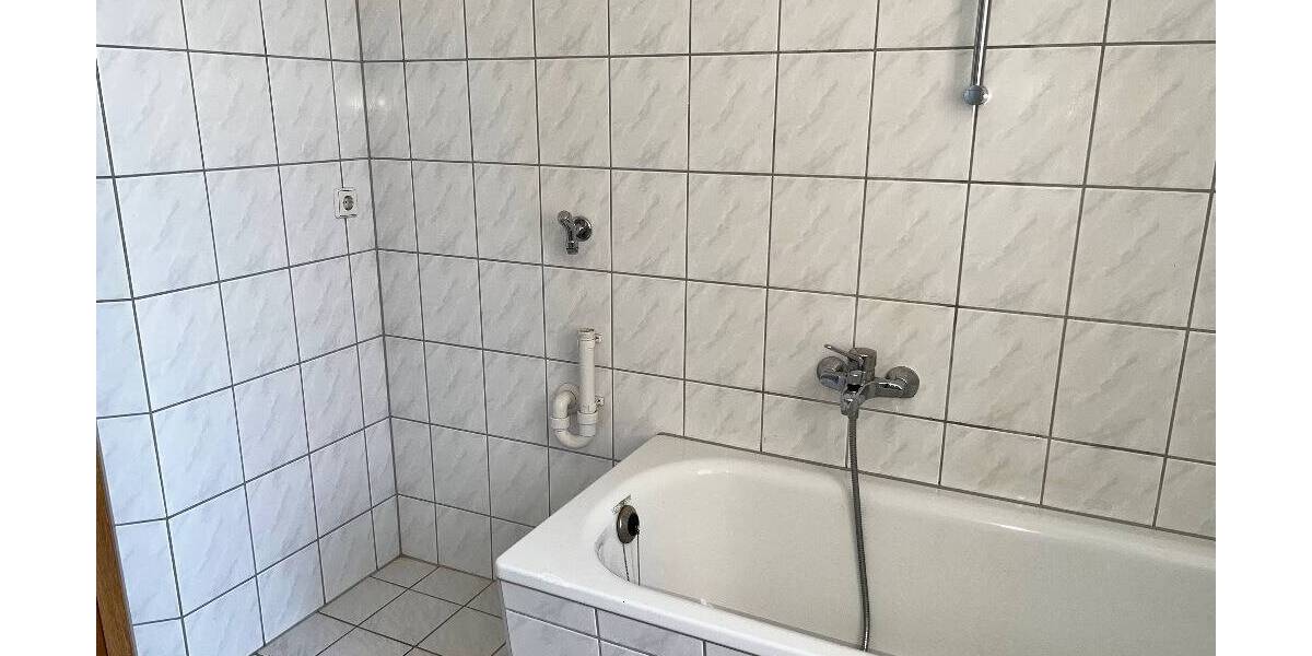 Etagenwohnung Plauen Stadtmitte - 2 Zimmer, 62 m&sup2;, 310&euro; | Angebot:26319822