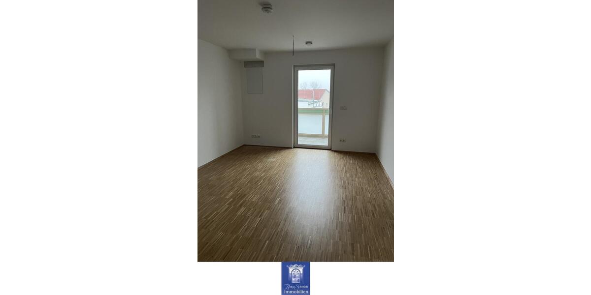Dachgeschoßwohnung Arnsdorf - 2 Zimmer, 42 m&sup2;, 580&euro; | Angebot:24434555