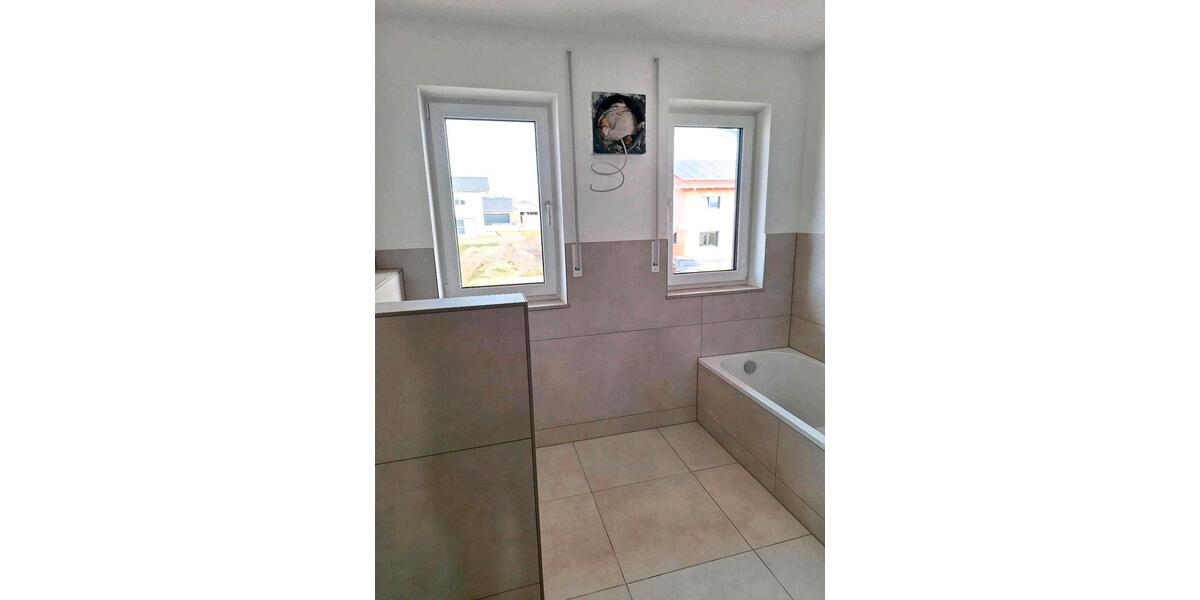 Doppelhaushälfte Gangkofen - 4 Zimmer, 133 m&sup2;, 1.300&euro; | Angebot:26503616