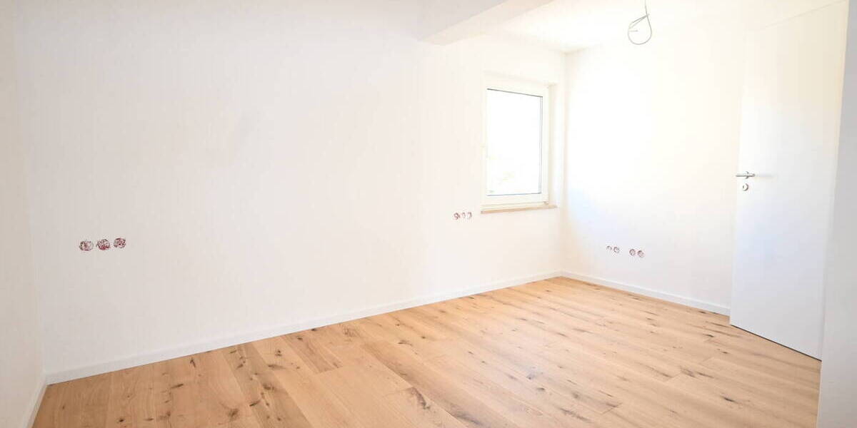 Etagenwohnung Neumarkt in der Oberpfalz Neumarkt - 3 Zimmer, 95 m&sup2;, 1.355&euro; | Angebot:26568547