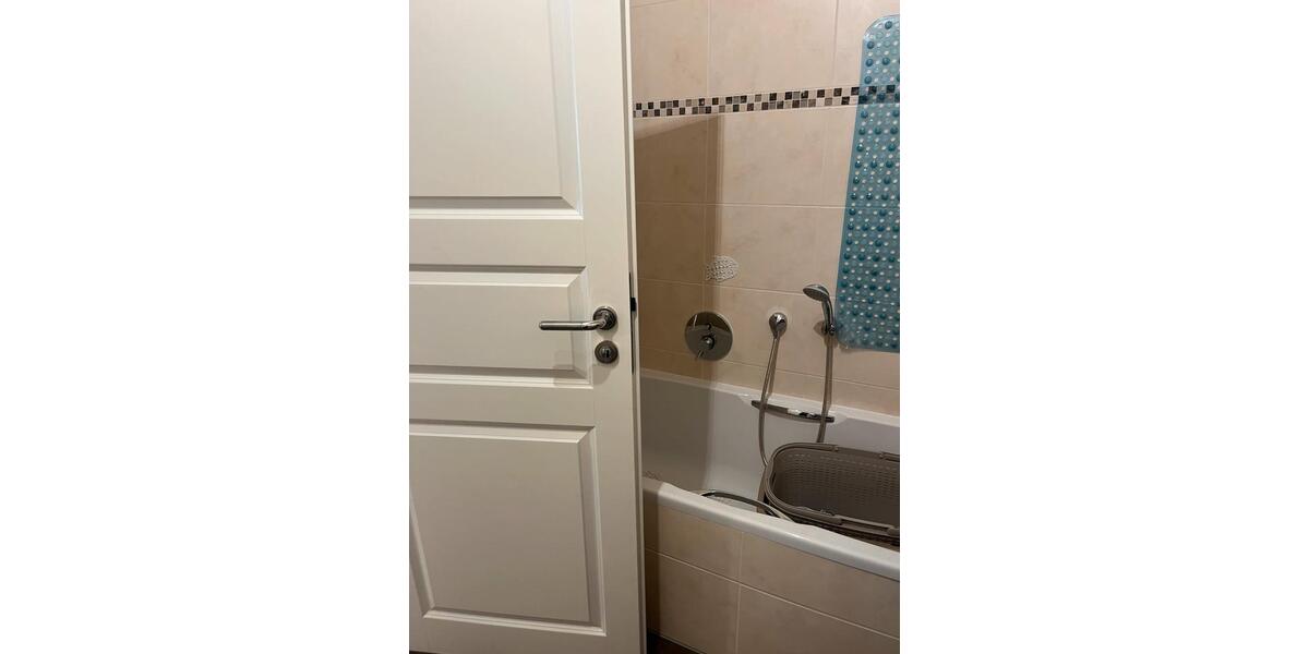 Erdgeschoßwohnung Verl - 3 Zimmer, 90 m&sup2;, 1.250&euro; | Angebot:25384553