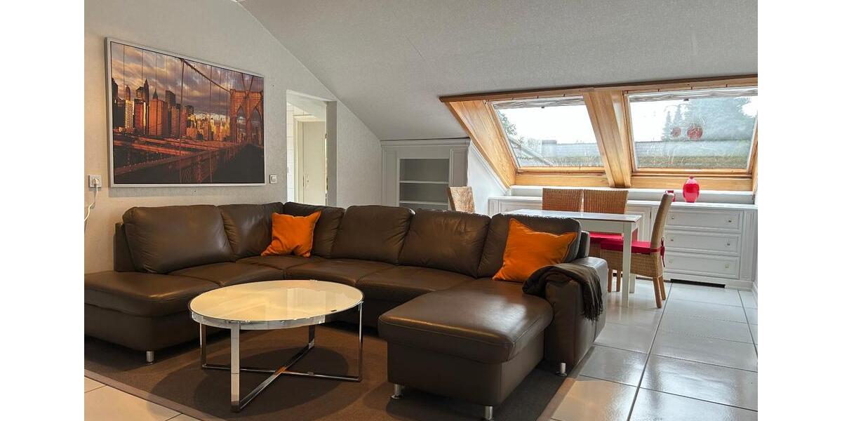 Dachgeschoßwohnung Hamburg Wandsbek - 2 Zimmer, 85 m&sup2;, 1.150&euro; | Angebot:26044317