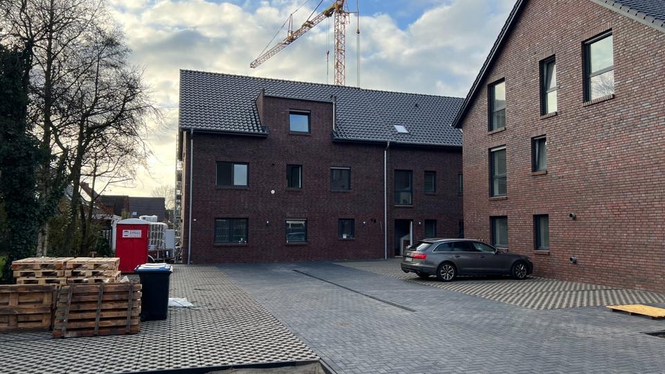 Dachgeschoßwohnung Edewecht - 5 Zimmer, 158 m&sup2;, 1.840&euro; | Angebot:25127692