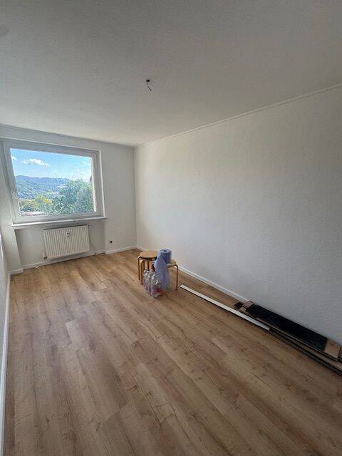 RESERVIERT! Renovierte und gepflegte 3-Zimmer Mietwohnung mit Balkon in Plettenberg
