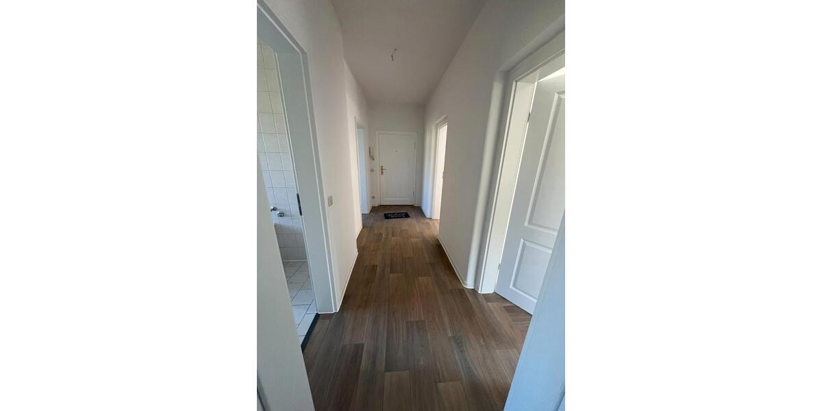Erdgeschoßwohnung Calbe (Saale) - 3 Zimmer, 69 m&sup2;, 485&euro; | Angebot:26366818