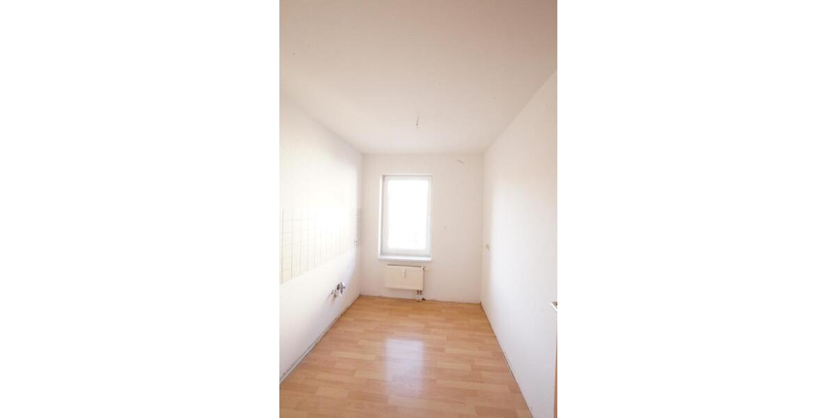 Etagenwohnung Pößneck - 3 Zimmer, 70 m&sup2;, 460&euro; | Angebot:24246466