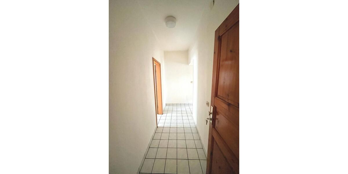 Erdgeschoßwohnung Gummersbach Berstig Süd - 3 Zimmer, 85 m&sup2;, 680&euro; | Angebot:24954454