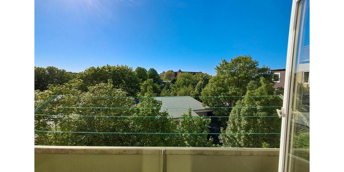 Etagenwohnung Bremerhaven Mitte - 3 Zimmer, 70 m&sup2;, 375&euro; | Angebot:26534544