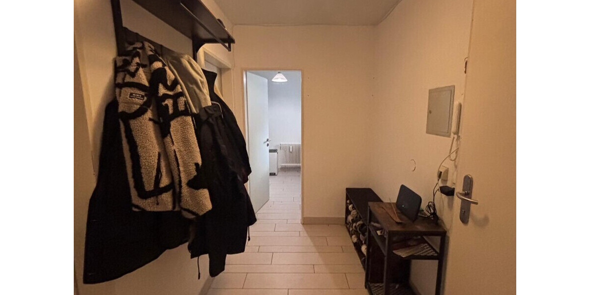 2 Zimmer Mietwohnung mit schönem Bergblick in 83410 Laufen - frei ab 01.09.2026 - Aufzug vorhanden - Etagenwohnung Laufen Laufen | Angebot:26988609