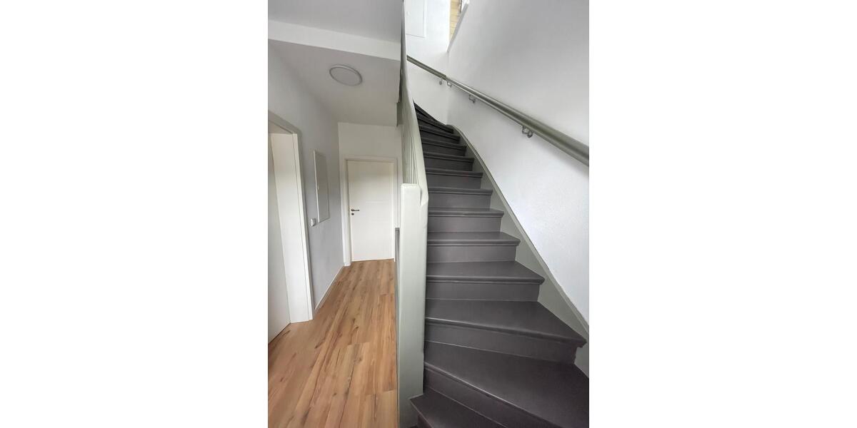 Wohnen auf Zeit Lohmar - 8 Zimmer, 120 m&sup2;, 35&euro; | Angebot:26632712