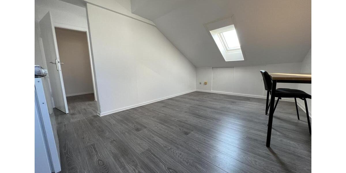 Dachgeschoßwohnung Wuppertal Elberfeld - 1 Zimmer, 28 m&sup2;, 260&euro; | Angebot:25149658