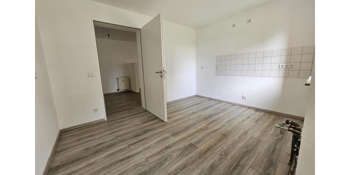 Etagenwohnung Hameln Kernstadt - 2 Zimmer, 80 m&sup2;, 589&euro; | Angebot:26136210